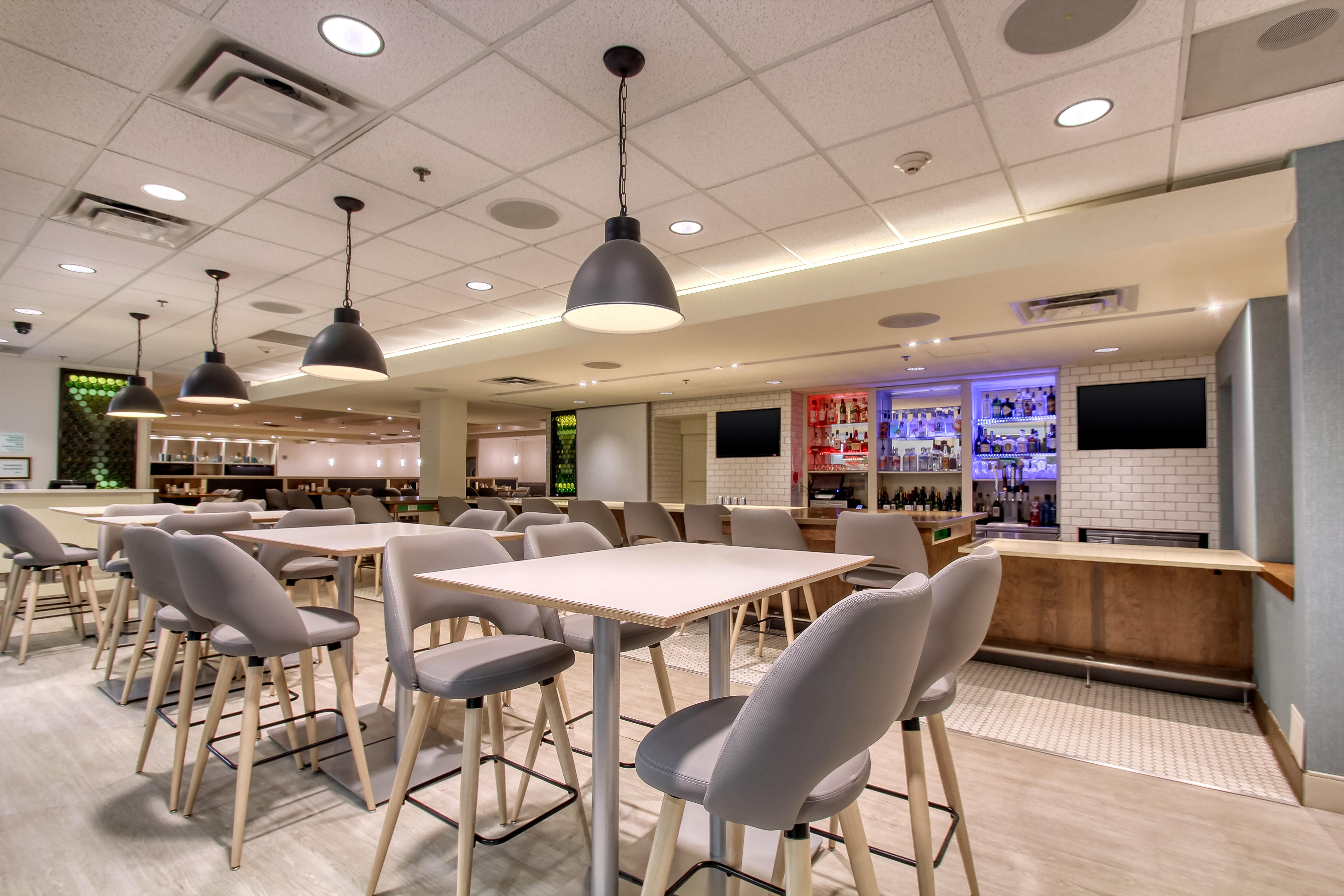 Holiday Inn & Suites Atlanta Airport North By Ihg College Park Eksteriør bilde