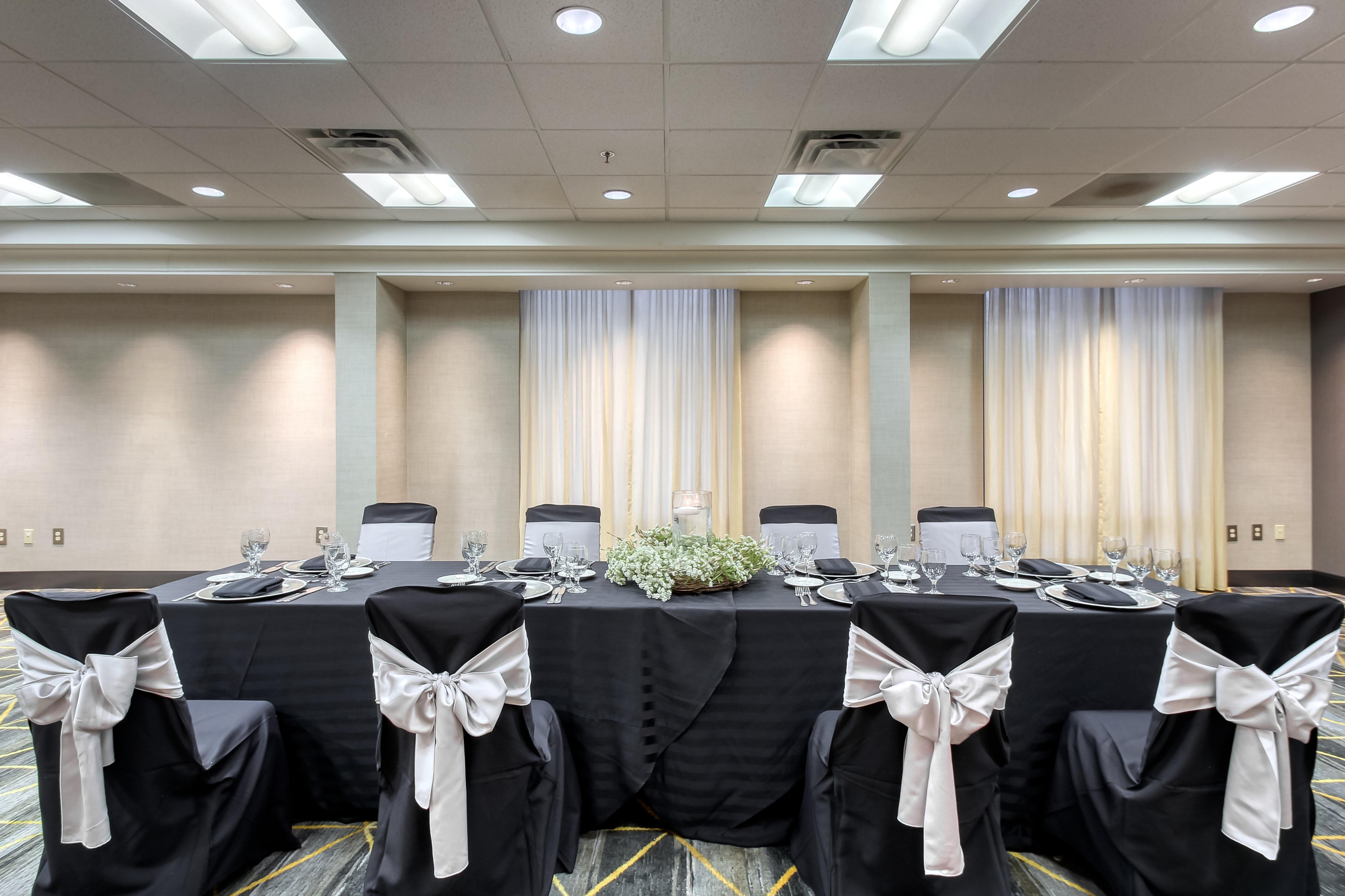 Holiday Inn & Suites Atlanta Airport North By Ihg College Park Eksteriør bilde